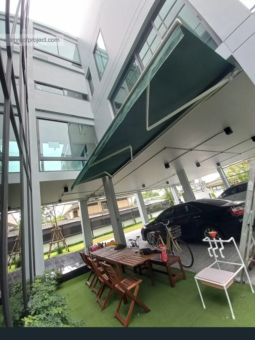 กันสาดพับได้ อาคาร-โรงแรม